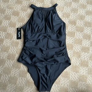 Women’s NEW with tags swimsuit Medium